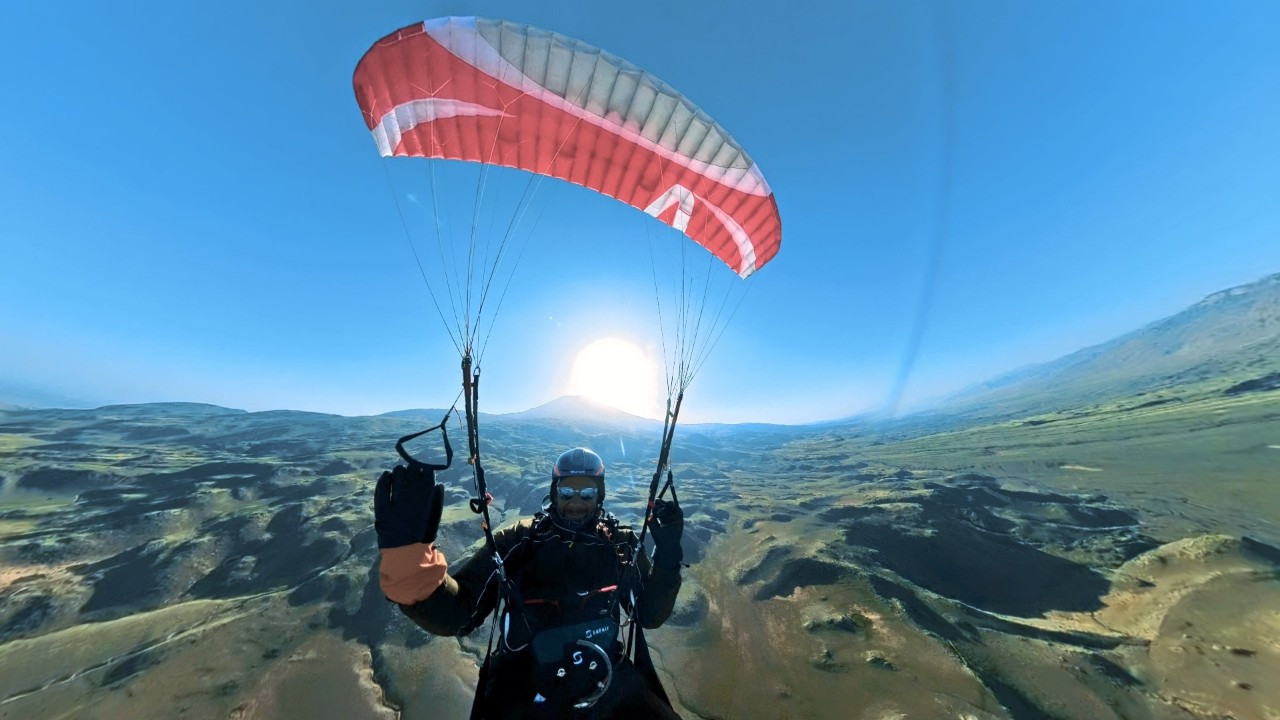 Ağrı Dağı'nda Avrupa yamaç paraşütü rekoru kırıldı