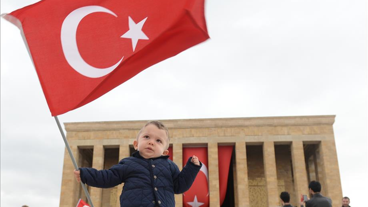 Türkiye'nin ilk çocuk yıllığı yayınlandı