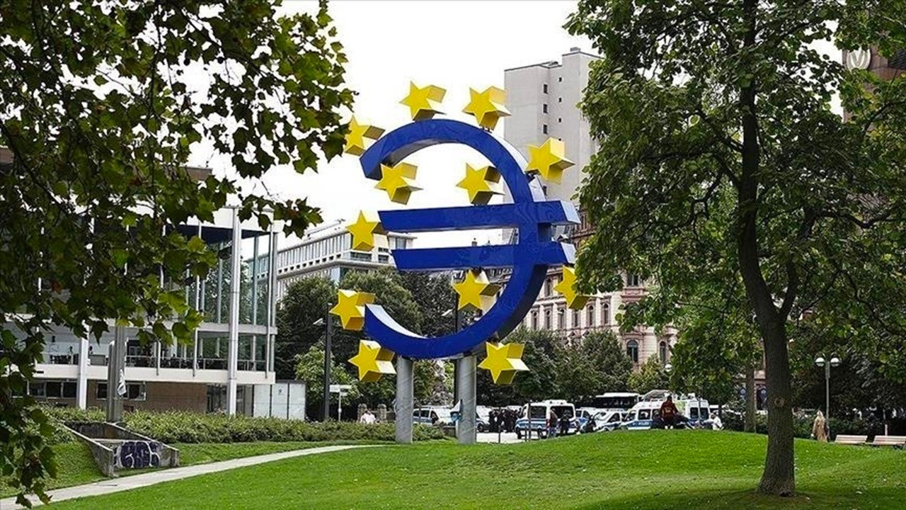 ECB/Panetta: Kademeli düşüş devam edebilir