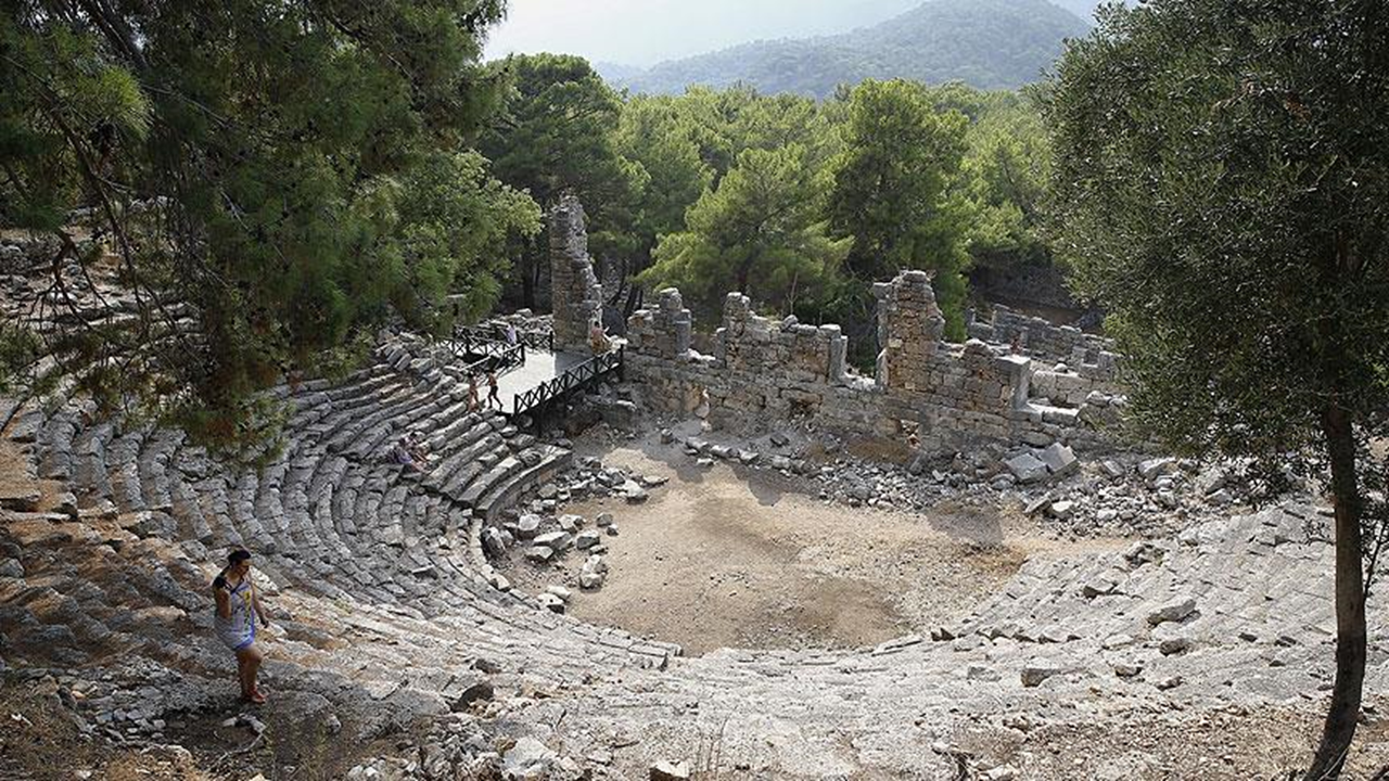 Phaselis Antik Kenti'ne özel ziyaretçi yönetim planı yolda...