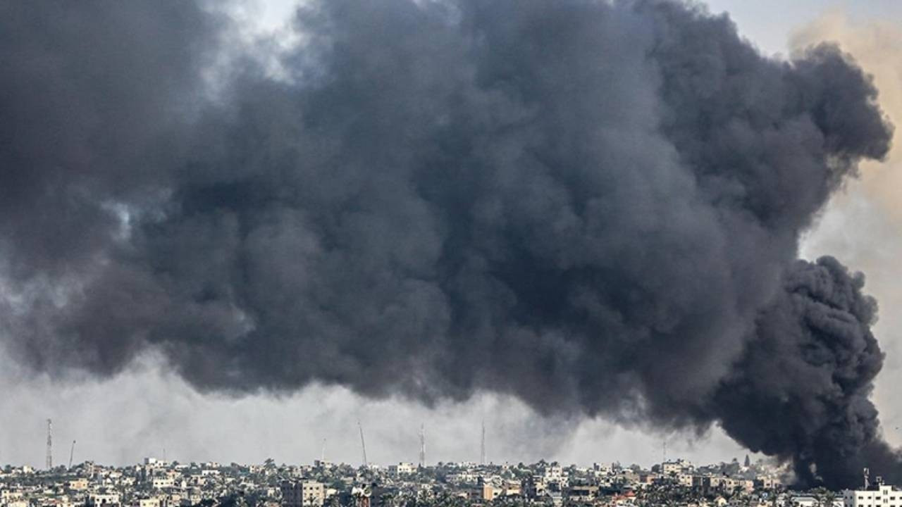 İsrail, Gazze'deki 'güvenli alanı' vurdu