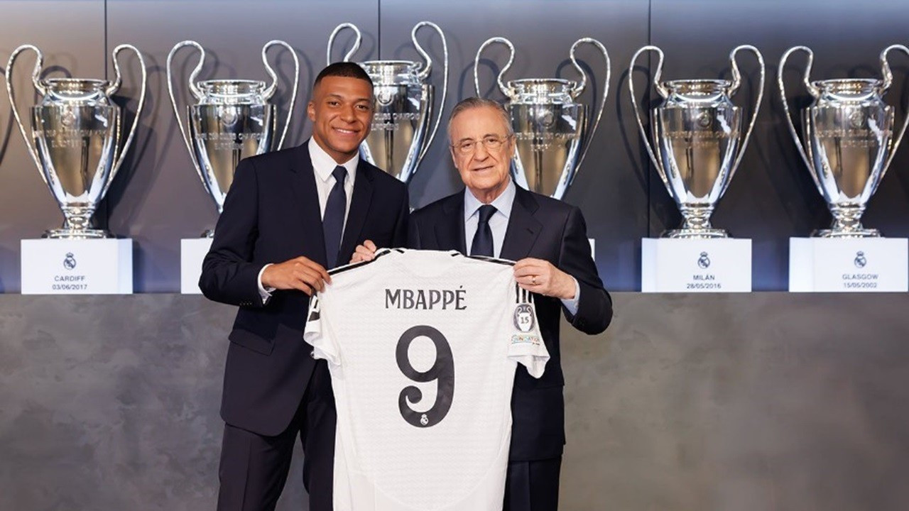 Real Madrid, Mbappe'yi 5 yıllığına kadrosuna kattı