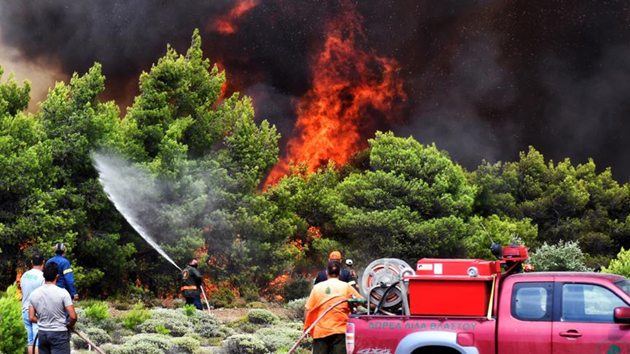 Yunanistan'ın 'yüksek yangın riski' taşıyan bölgeleri çoğaldı