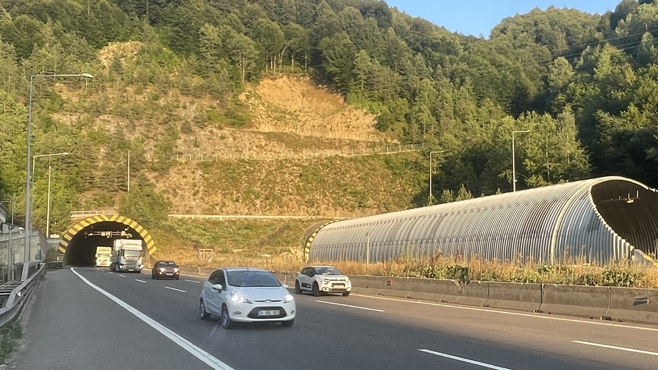 Bolu Dağı Tüneli İstanbul yönü trafiğe kapanacak