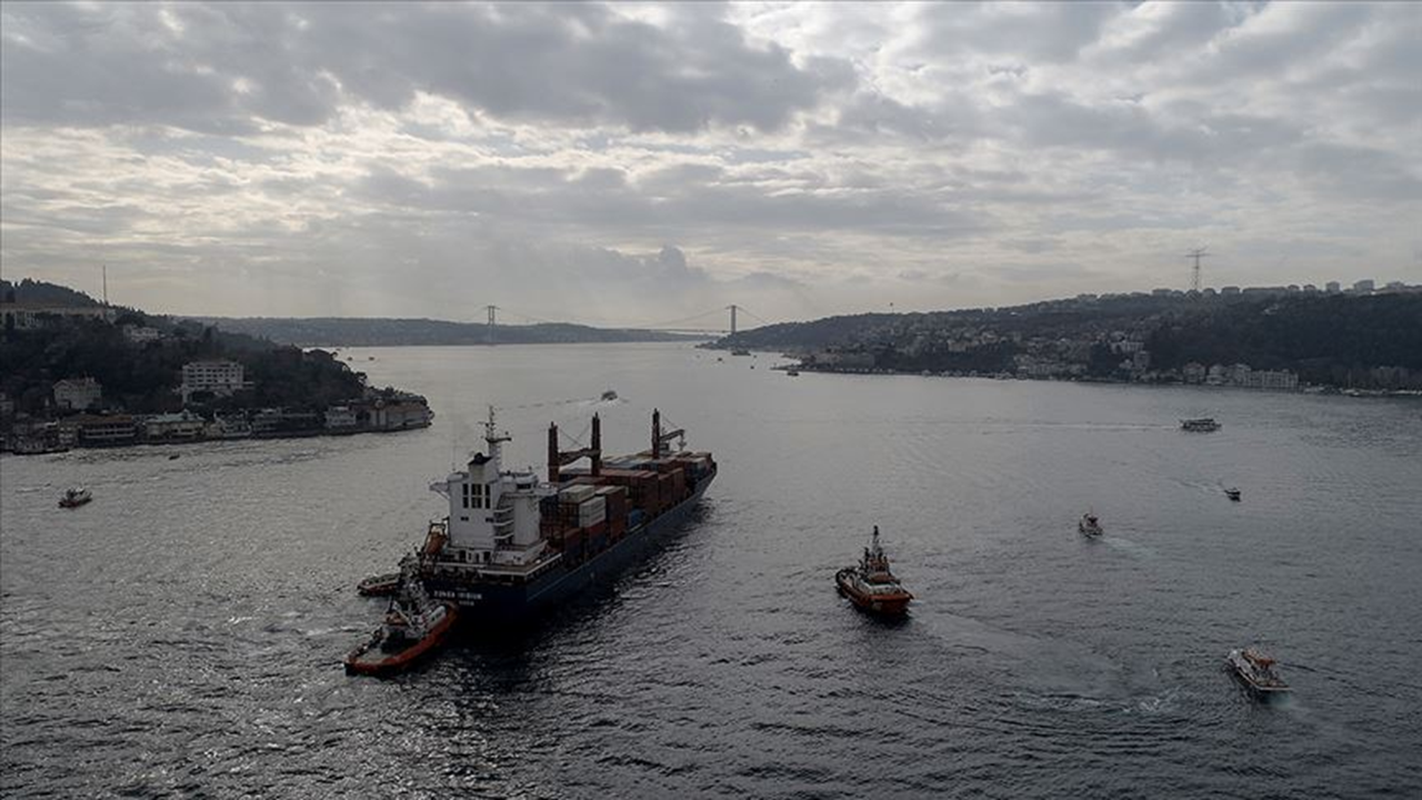 İstanbul Boğazı'nda 416 milyon ton yük taşındı