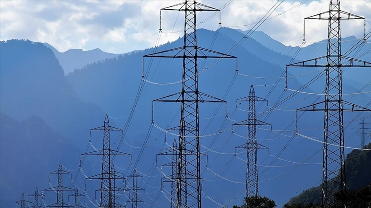 30 Temmuz'da 1,14 milyon megavatsaat elektrik üretildi