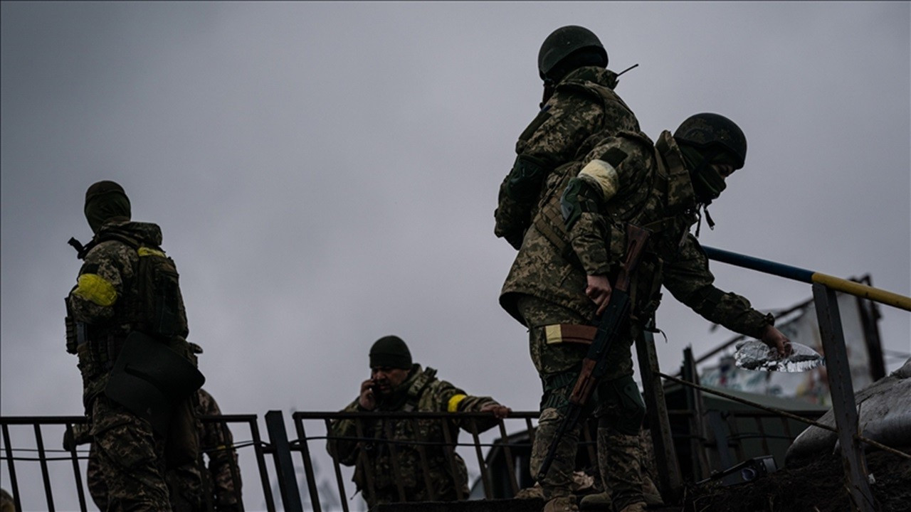 Ukrayna: Rusya'nın Morozovsk askeri hava üssüne saldırı gerçekleştirdik