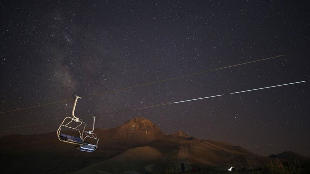 İç Anadolu'nun zirvesi Erciyes'te hafta sonu meteor yağmuru izlenecek