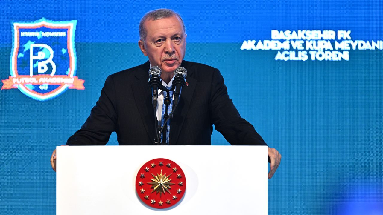 SON DAKİKA... Erdoğan: Futbolda husumet ve holiganlık sporun ruhuna zarar verir