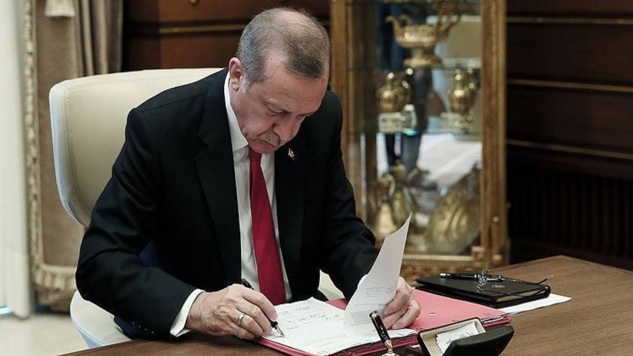 Resmi Gazete'de yayımlandı: Cumhurbaşkanı Erdoğan'dan atama ve görevden alma kararları