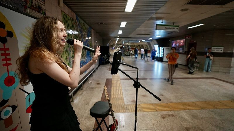 Genç müzisyen Sofie Demi'nin müzik yolculuğu Ukrayna'dan İstanbul sokaklarına uzanıyor - Sayfa 2