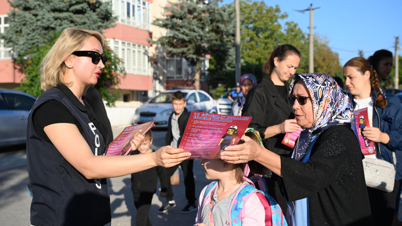 Edirne'de öğrencilerin güvenliği 'ebeveyn polislere' emanet