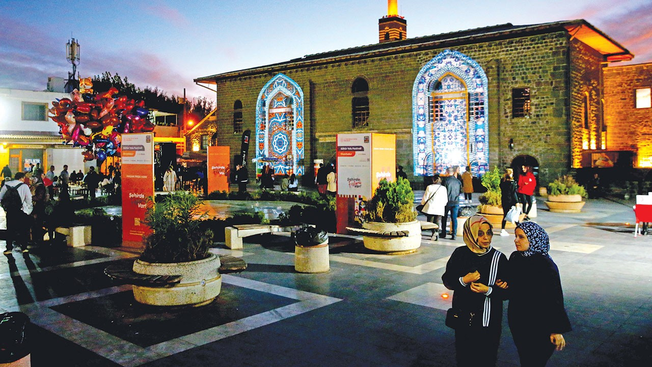 Diyarbakır, yatırıma aç; yeni rota turizm sektörü