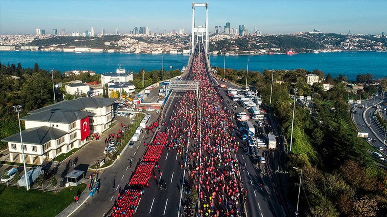 İstanbul 'dünyanın kıtalararası koşulan tek maratonu'na hazır!