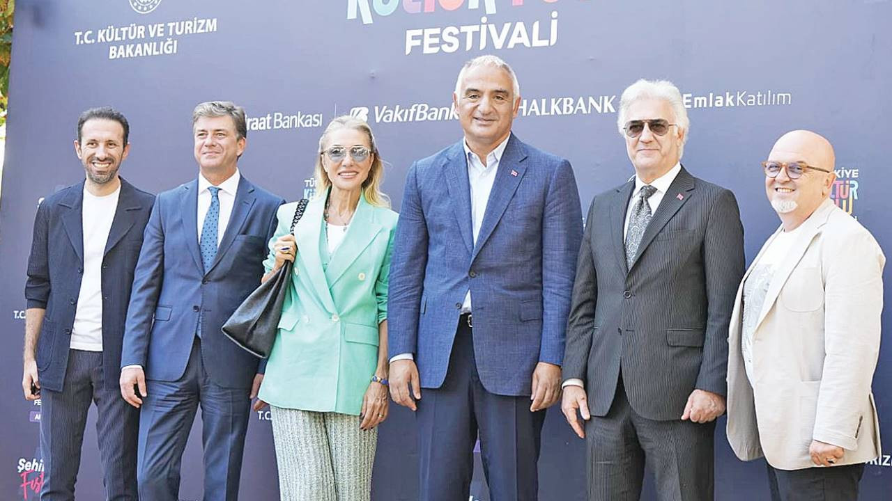 Kültür ve Turizm Bakanı Mehmet Nuri Ersoy: Festivallerle şehirlerin markalaşmasını sağlıyoruz