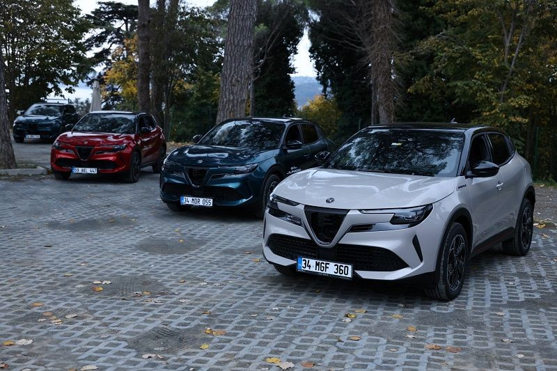 Alfa Romeo'nun ilk elektrikli SUV'u Türkiye’de: Sipariş adedi 500'ü aştı - Sayfa 1