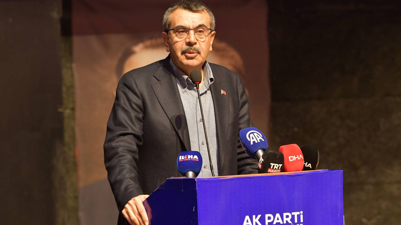 CHP'den Bakan Yusuf Tekin'e laiklik tepkisi!