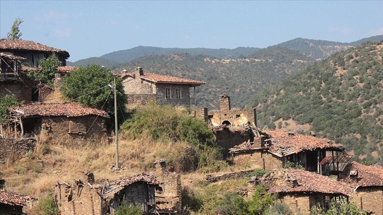 Bayındırlık, İmar, Ulaştırma ve Turizm Komisyonu Köy Kanunu değişiklikleri için toplandı