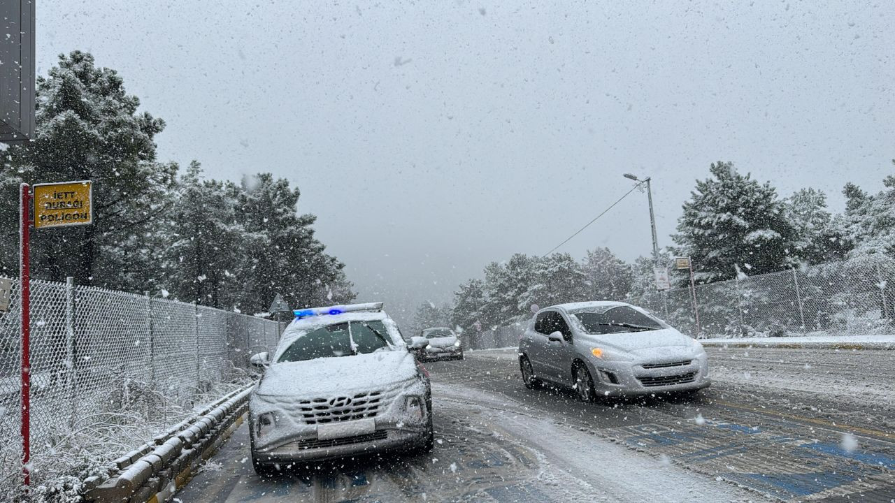 Yılın ilk karı düştü! İşte İstanbul'dan kar manzaraları - Sayfa 4