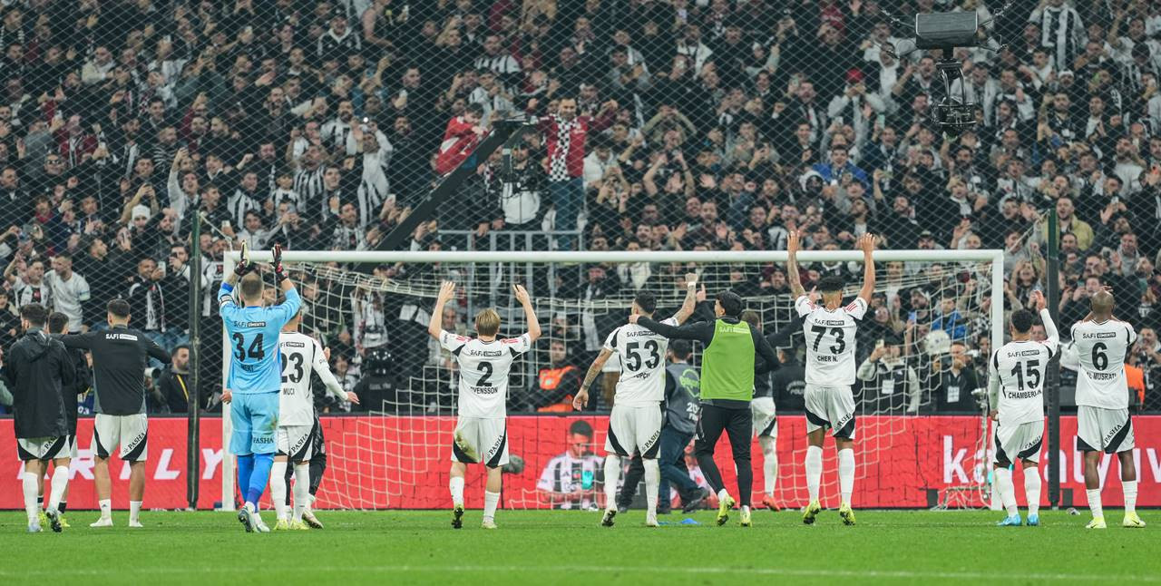 Beşiktaş Fenerbahçe'yi 1-0'la geçti