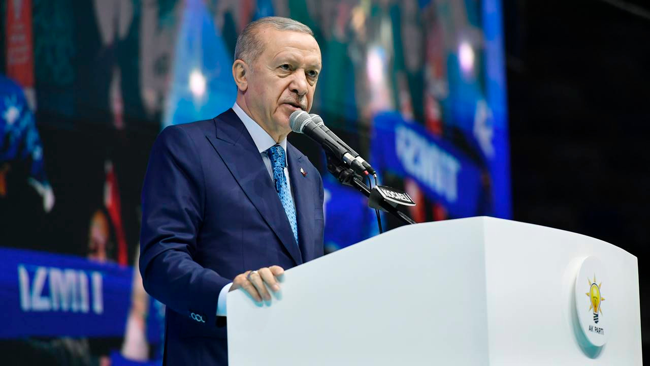 Erdoğan'dan AK Parti'de değişim mesajı! Politikalarını da güncelleyecek