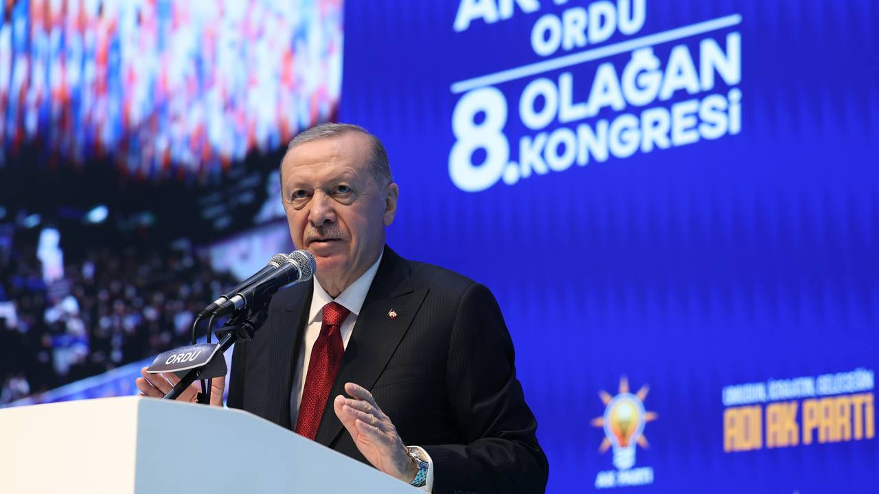 Siyasetin gündemi çeyrek altın: Erdoğan'dan Özel'e SGK eleştirisi