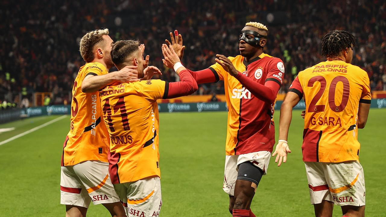 Galatasaray yenilmezlik serisini 21 maça çıkardı