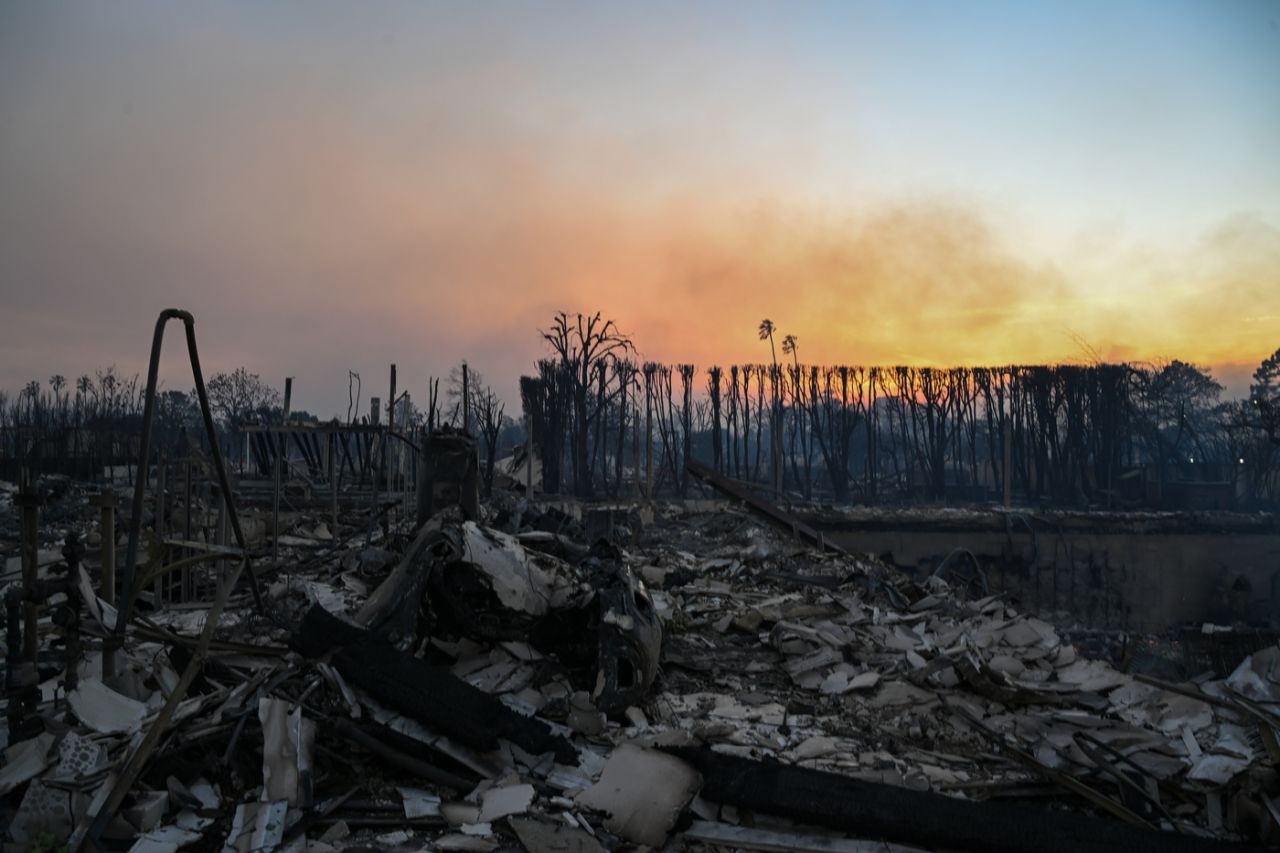 Los Angeles’ta orman yangını! 100 bin kişi tahliye ediliyor: Fatura 57 milyar dolara ulaşabilir - Sayfa 1