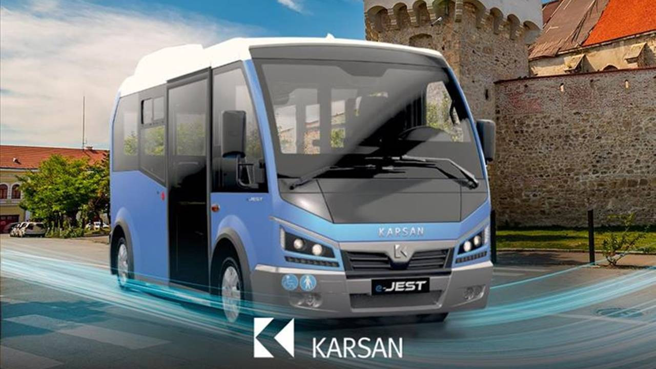 Karsan'ın yerli elektrikli minibüsü artık Floransa sokaklarında