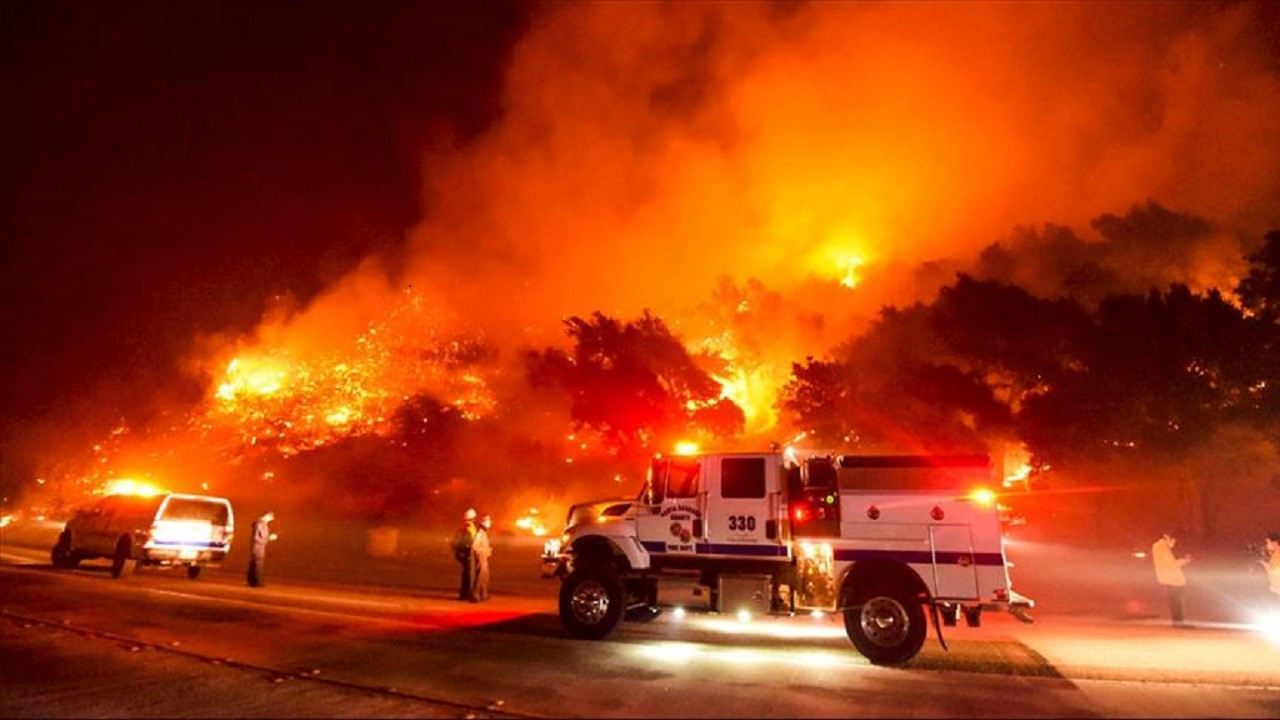 California yangınında dünyaca ünlü hangi ünlüler evlerini kaybetti?