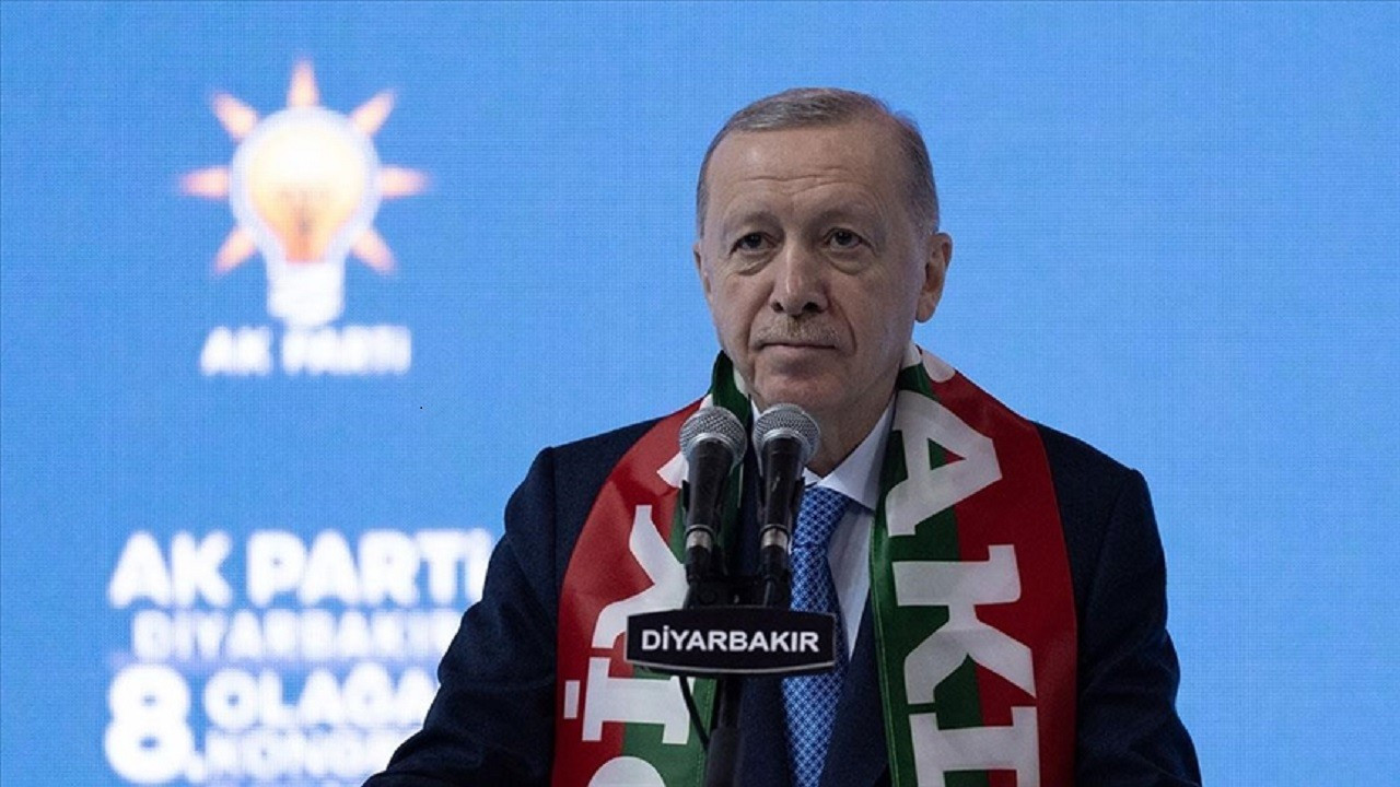 Erdoğan: 'Yılın ikinci yarısından itibaren ekonomik sıkıntıları geride bırakacağız'