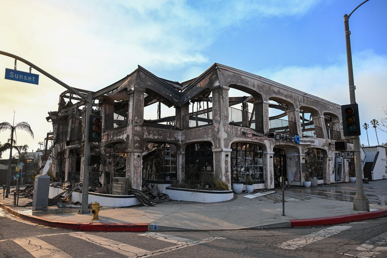 Los Angeles’ta binlerce yapı küle döndü! Yangının ardından hasarın görüntüleri ortaya çıktı - Sayfa 1