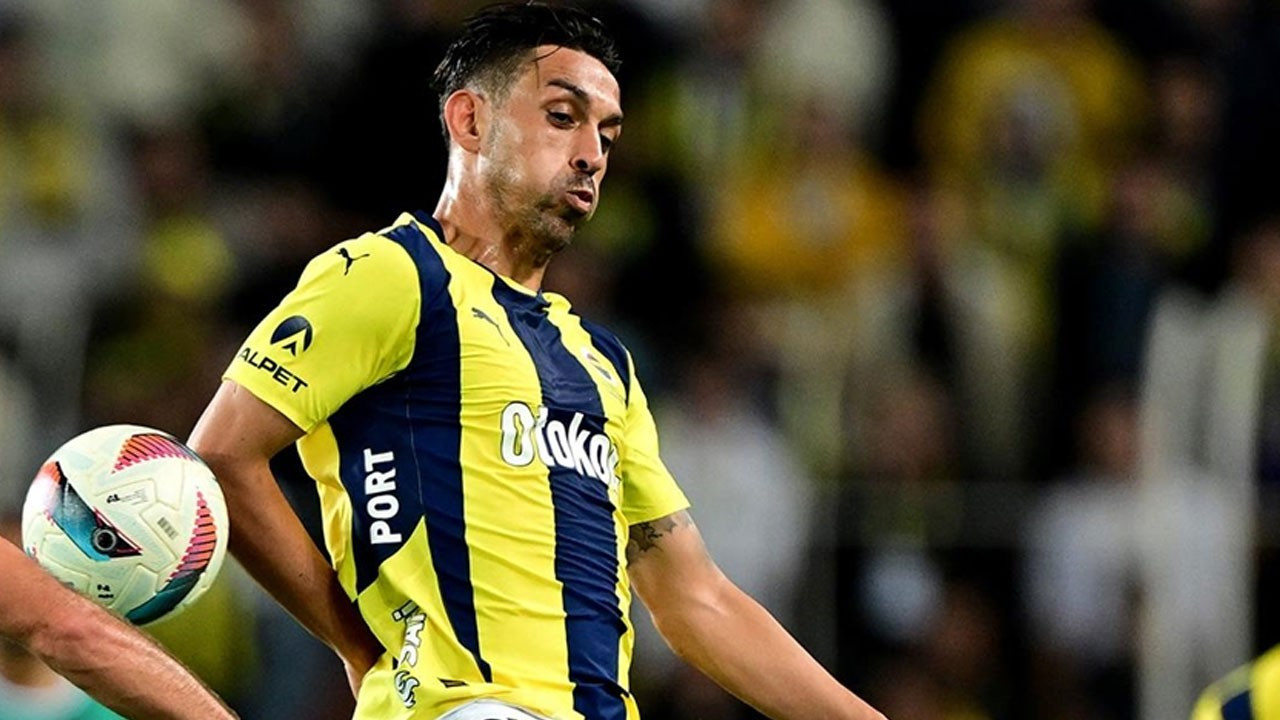 Fenerbahçe'de İrfan Can Kahveci'nin sözleşmesi uzatıldı