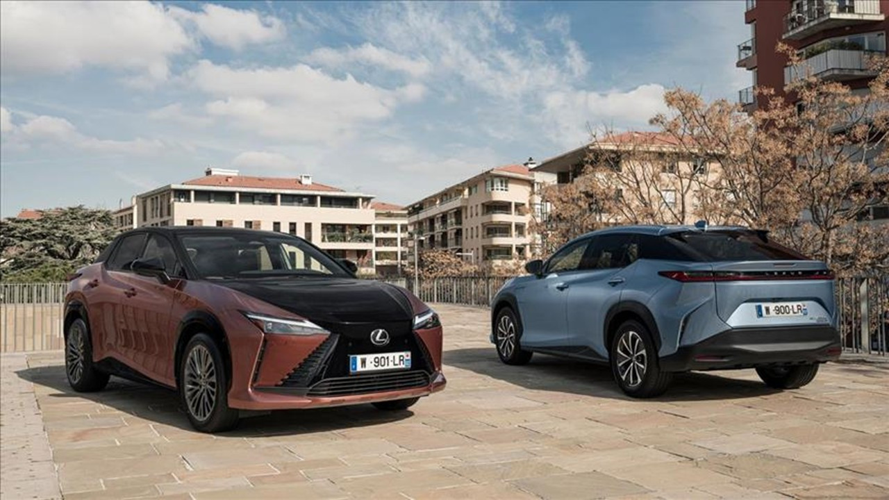 Lexus, Türkiye'de en hızlı gelişen premium markalardan oldu