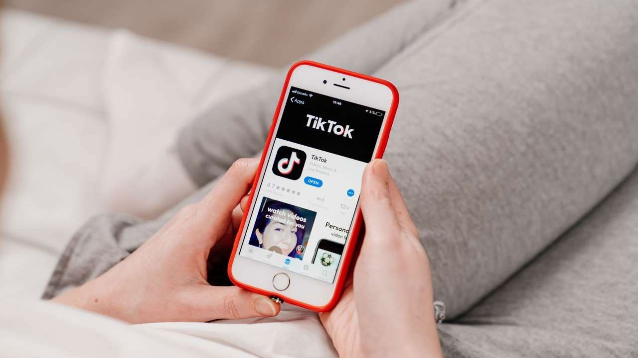 TikTok: Musk'a olası satış haberleri tamamen kurgu