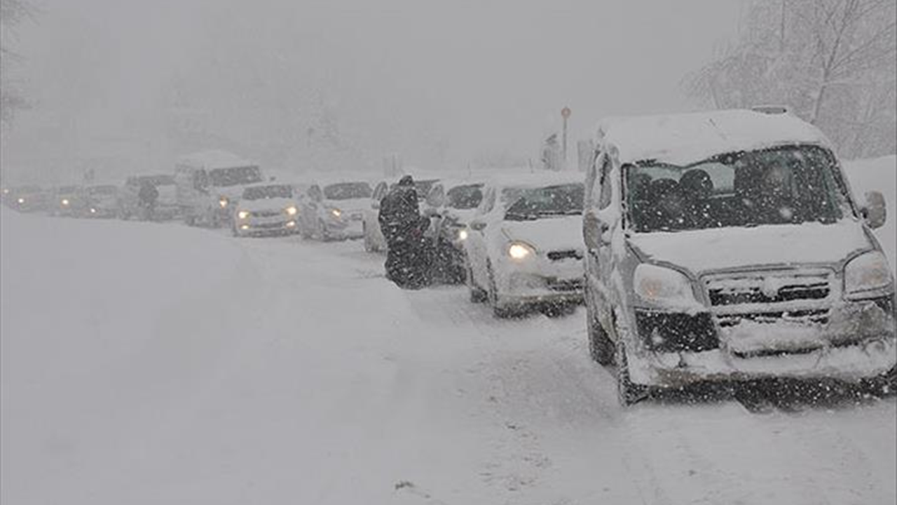 Yola çıkacaklar dikkat! İstanbul ulaşımına tipi engeli...