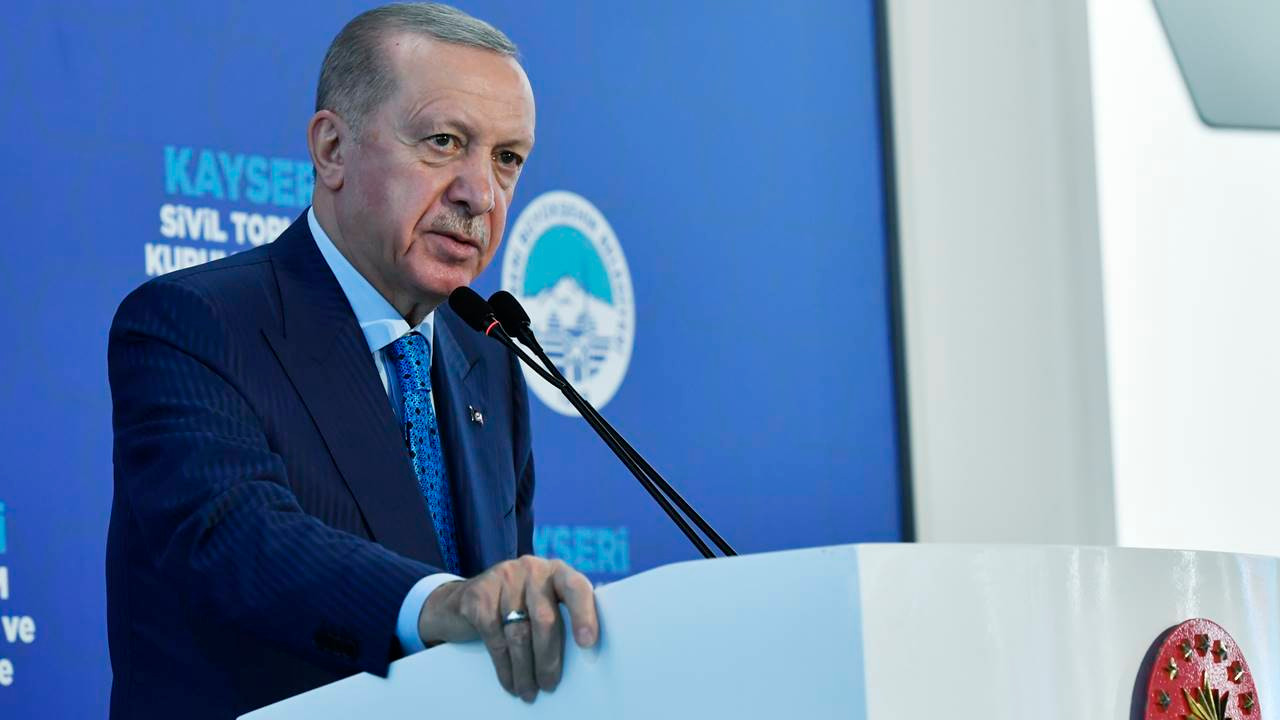 Erdoğan 'enflasyon'a işaret etti, 2025 için iyimser konuştu