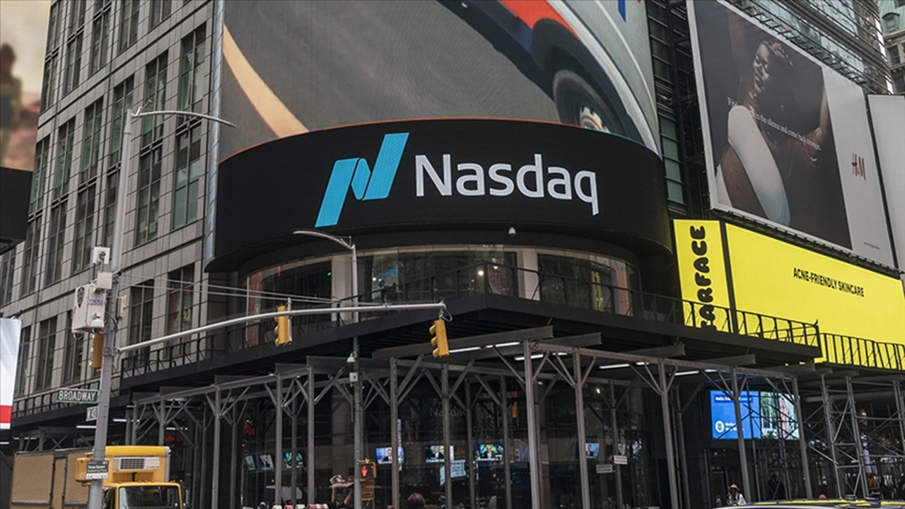 Teknoloji zirve yolunda! Nasdaq 100, ilk çeyrekte rekora hazırlanıyor