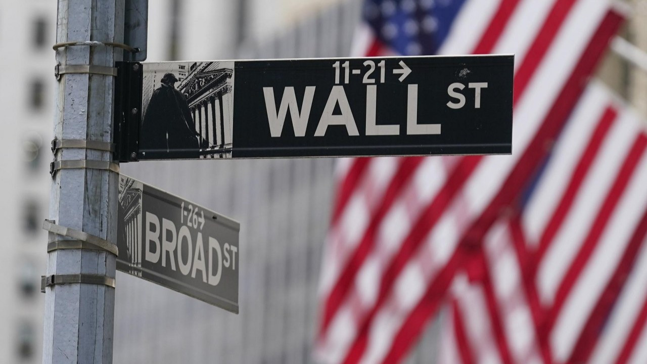 Wall Street'te yapay zeka ve Trump rüzgarı: S&P 500'den rekor seviye!