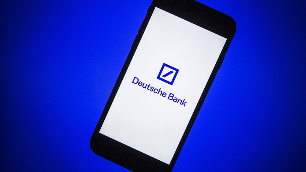 Deutsche Bank'ın dördüncü çeyrek kârında sert düşüş!