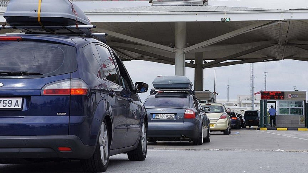 Yabancı plakalı araçları için yeni düzenleme: Otoyol ücretini ödemeyen Türkiye'den çıkamayacak!