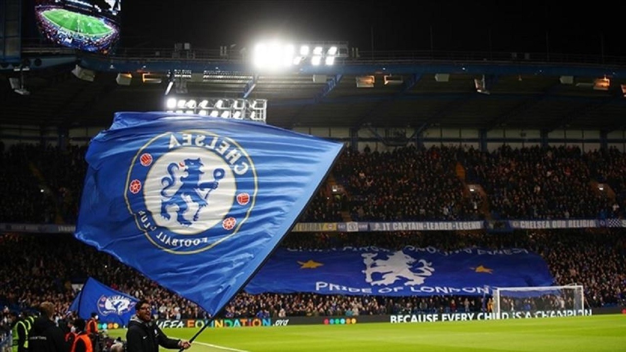 Chelsea'nin 74,4 milyon Euroluk transferleri Sporting'den Quenda ve Essugo oldu!