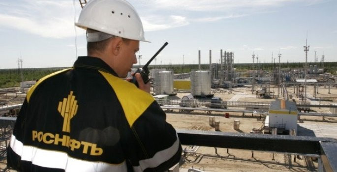 Rosneft, Bashneft'in yarısını satın aldı