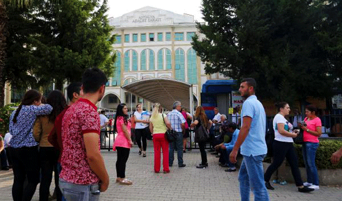 Antalya Adliyesine bomba ihbarı