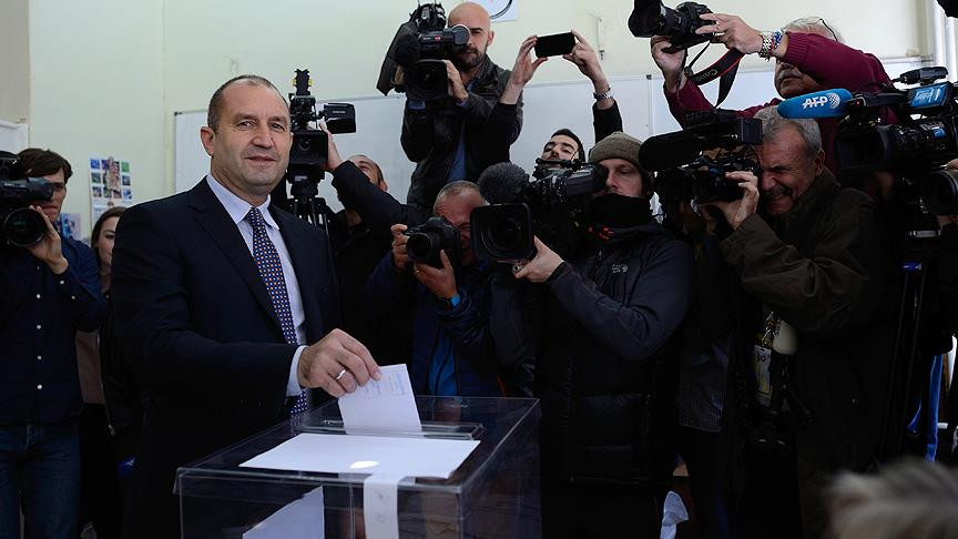 Bulgaristan yeni cumhurbaşkanını seçti