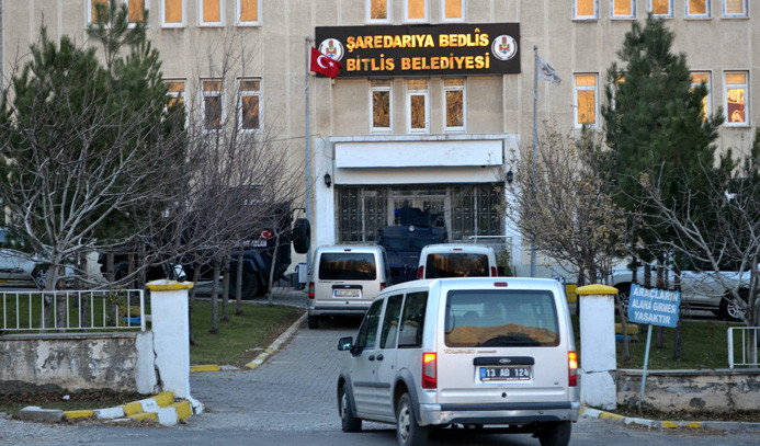 Bitlis Belediyesine operasyon
