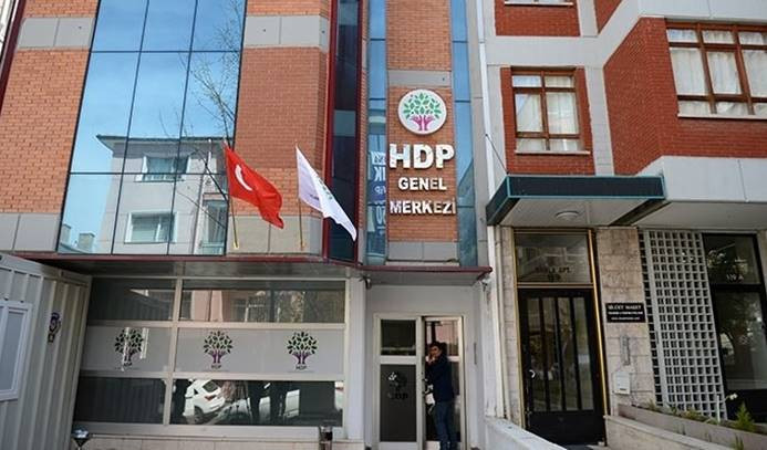 HDP Genel Merkezi'ne ateş açıldı