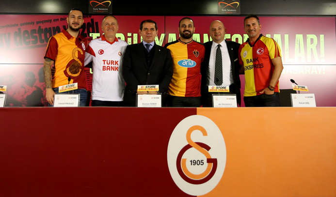 Galatasaray, 'Tarih yazan formalar'ı tanıttı