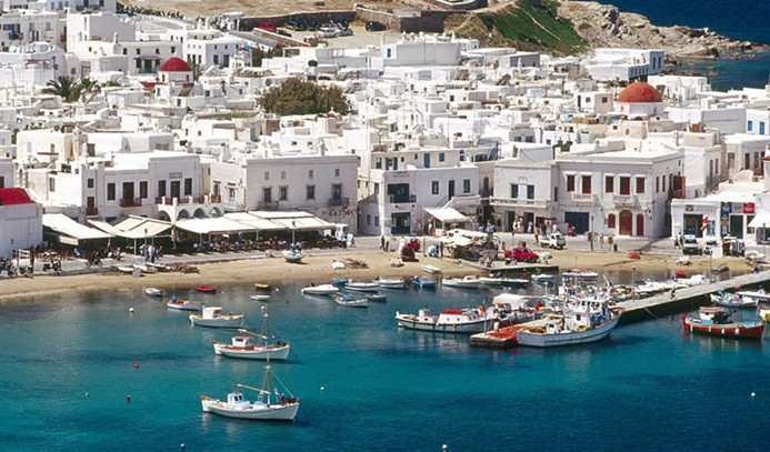 Yunan turizminde 1,1'lik düşüş
