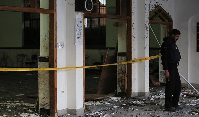 Camiye bombalı saldırı: 16 ölü